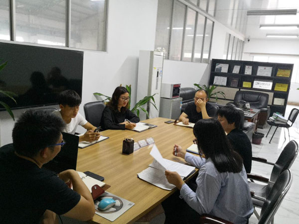 【鹽酸儲(chǔ)罐廠家】調(diào)整定位，滿足客戶需求實(shí)現(xiàn)自身價(jià)值